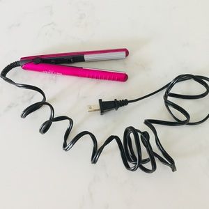 NEVER USED bed head  hair crimper